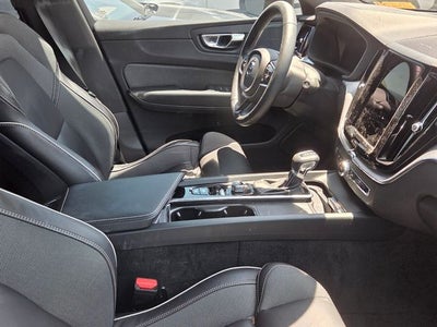2021 Volvo XC60 T5 R-Design