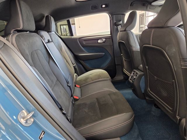 2023 Volvo C40 Recharge Pure Electric Twin Plus