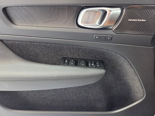 2023 Volvo XC40 Recharge Pure Electric Ultimate