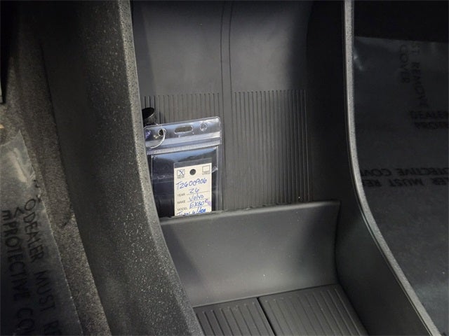 2026 Volvo EX30 Twin Motor Cross Country Ultra