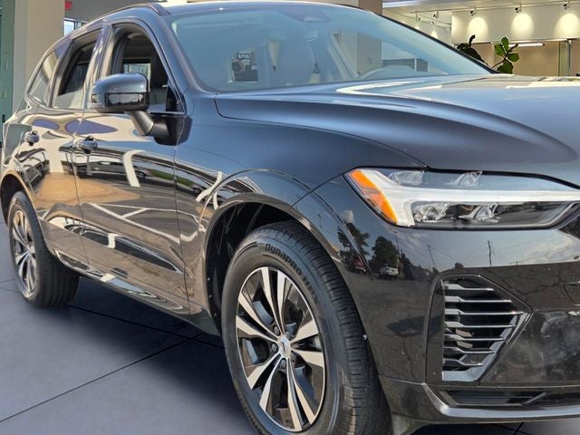 2024 Volvo XC60 Recharge Plug-In Hybrid Core Dark