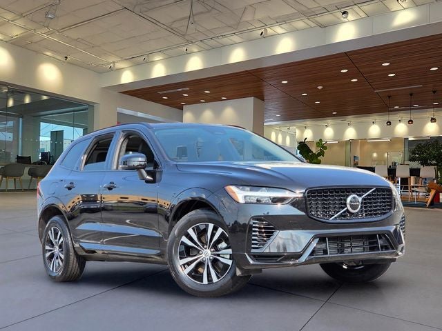 2024 Volvo XC60 Recharge Plug-In Hybrid Core Dark
