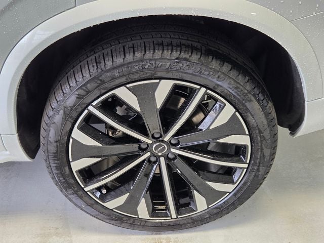 2026 Volvo XC90 Plug-In Hybrid T8 Plus 7 Passenger