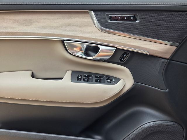 2026 Volvo XC90 Plug-In Hybrid T8 Plus 7 Passenger