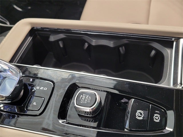 2026 Volvo XC90 Plug-In Hybrid T8 Plus 7 Passenger