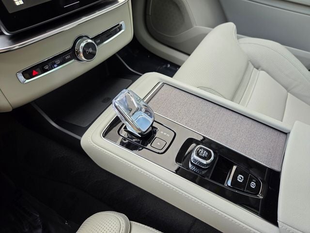 2026 Volvo XC90 Plug-In Hybrid T8 Ultra 7 Passenger