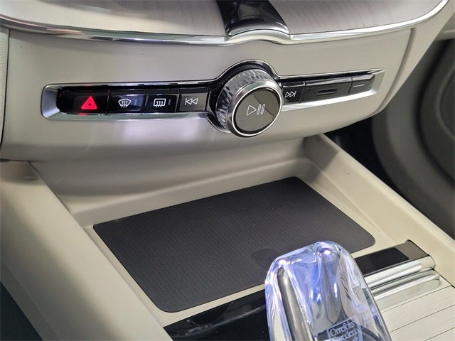 2026 Volvo XC60 Plug-In Hybrid T8 Ultra