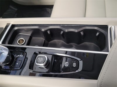 2026 Volvo XC60 Plug-In Hybrid T8 Ultra