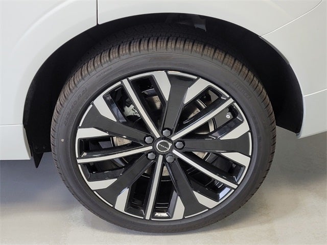 2026 Volvo XC60 Plug-In Hybrid T8 Ultra