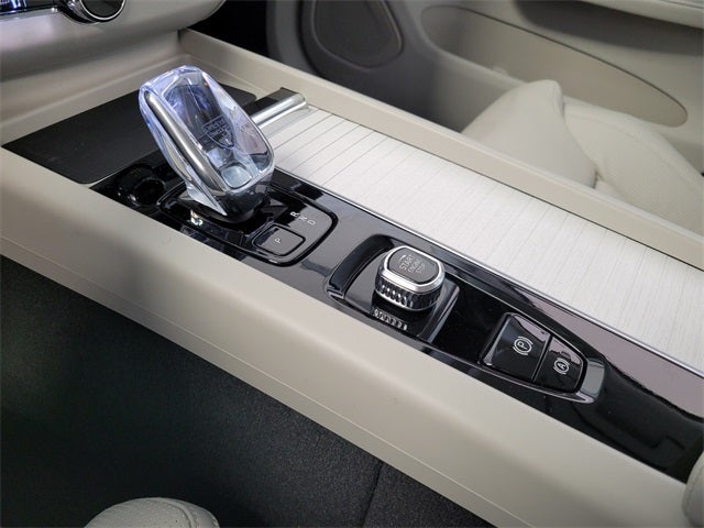 2026 Volvo XC60 Plug-In Hybrid T8 Ultra