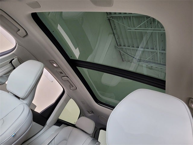 2026 Volvo XC60 Plug-In Hybrid T8 Ultra