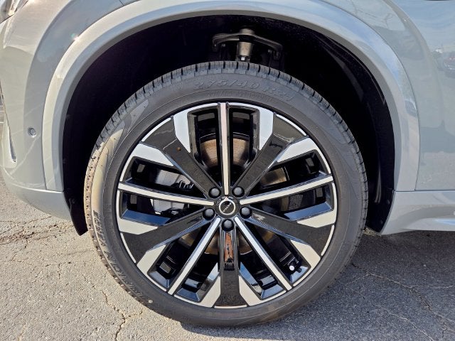 2027 Volvo XC90 Plug-In Hybrid T8 Plus 7 Passenger