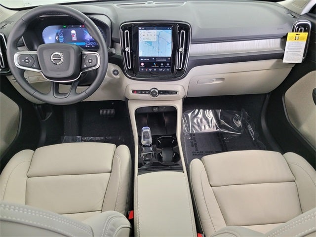 2026 Volvo XC40 B4 Plus