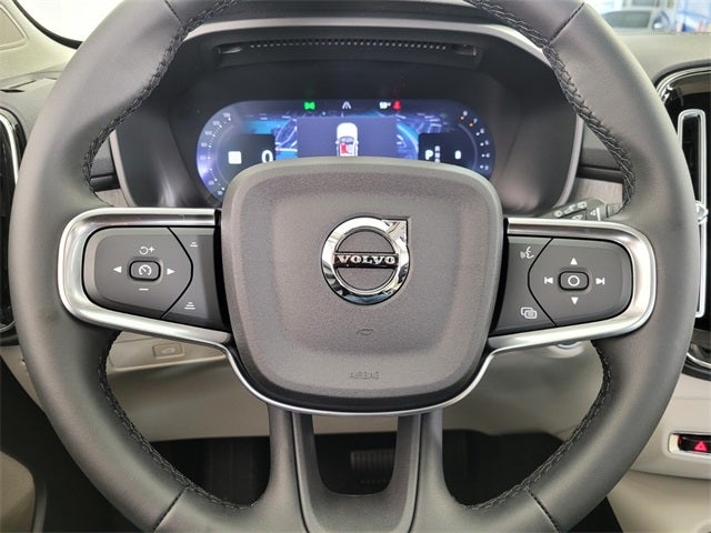 2026 Volvo XC40 B4 Plus