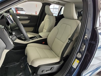 2026 Volvo XC40 B4 Plus