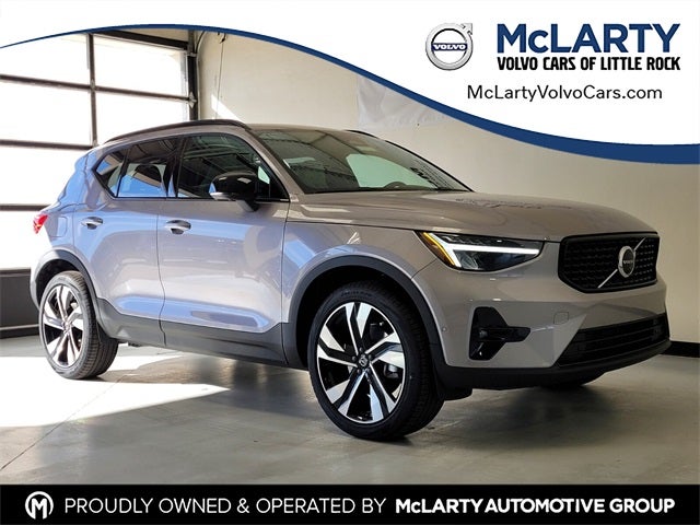 2026 Volvo XC40 B4 Plus