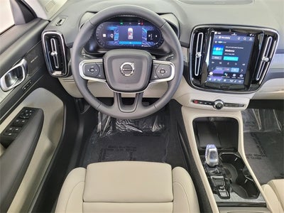 2026 Volvo XC40 B4 Plus