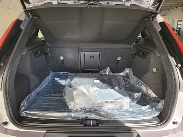 2026 Volvo XC40 B4 Plus