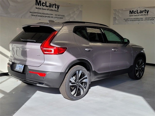2026 Volvo XC40 B4 Plus