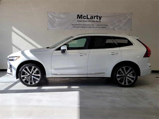 2023 Volvo XC60 B5 Ultimate Bright Theme