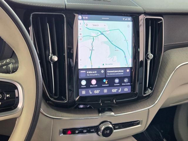 2023 Volvo XC60 B5 Ultimate Dark Theme