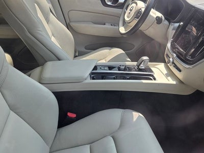 2024 Volvo XC60 B5 Core