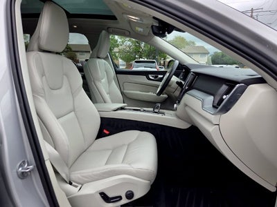 2024 Volvo XC60 B5 Core