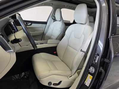 2024 Volvo XC60 B5 Plus Dark Theme