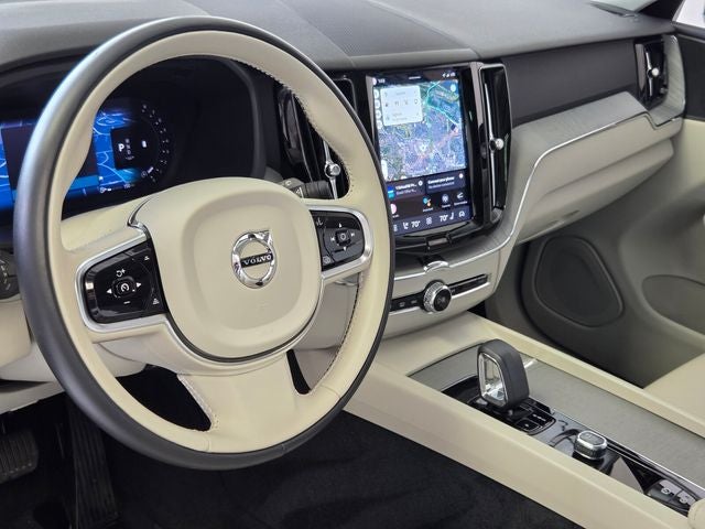 2024 Volvo XC60 B5 Plus Dark Theme