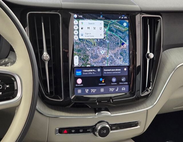 2024 Volvo XC60 B5 Plus Dark Theme