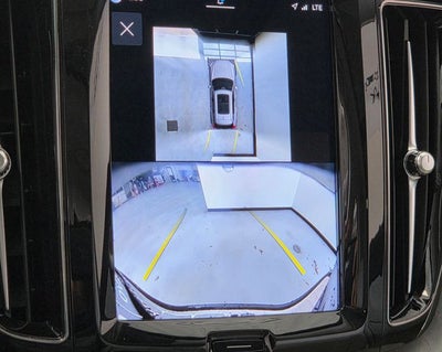 2024 Volvo XC60 B5 Plus Dark Theme