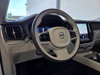 2024 Volvo XC60 B5 Plus Dark Theme