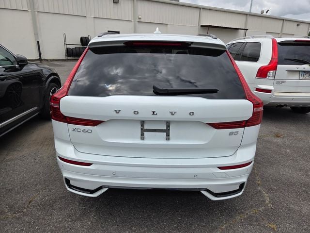 2024 Volvo XC60 B5 Plus Dark Theme