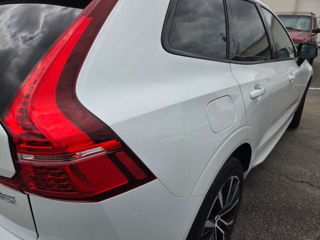 2024 Volvo XC60 B5 Plus Dark Theme