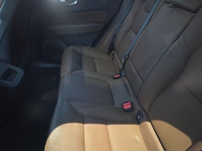 2024 Volvo XC60 B5 Plus Dark Theme