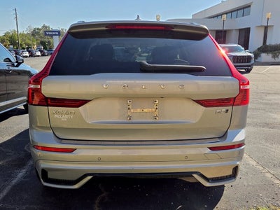 2023 Volvo XC60 B5 Ultimate Dark Theme