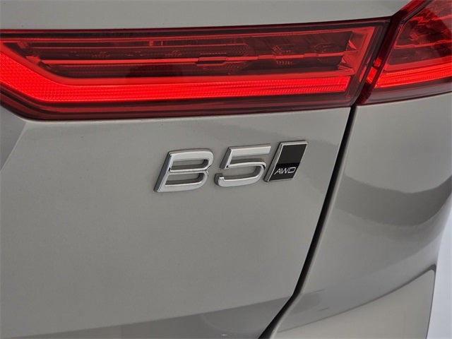 2023 Volvo XC60 B5 Core