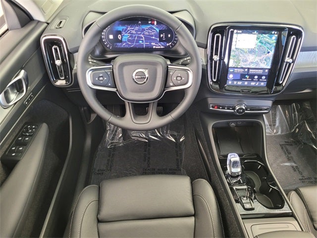 2026 Volvo XC40 B5 Plus