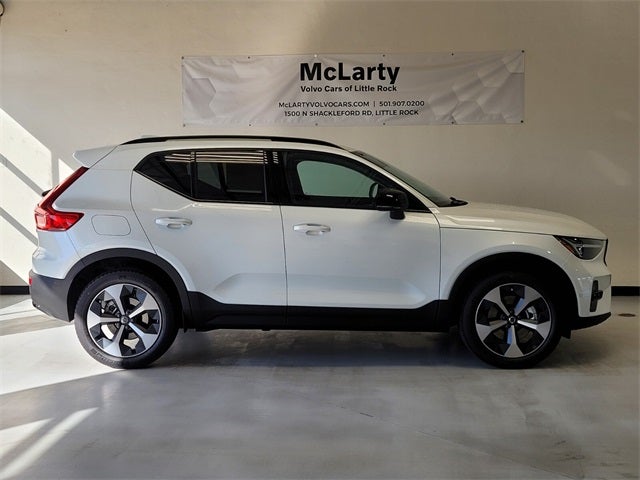 2026 Volvo XC40 B5 Plus