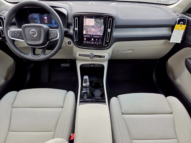 2026 Volvo XC40 B5 Plus