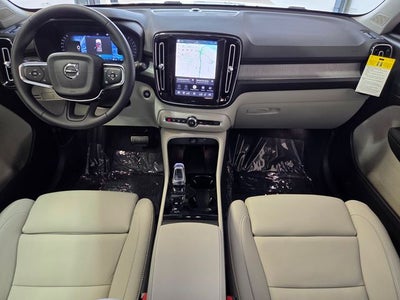2026 Volvo XC40 B5 Plus