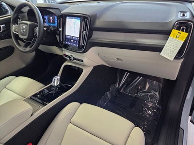 2026 Volvo XC40 B5 Plus
