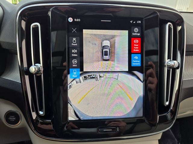 2026 Volvo XC40 B5 Plus