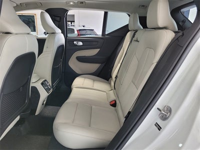 2026 Volvo XC40 B5 Plus