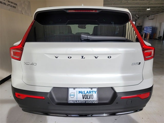 2026 Volvo XC40 B5 Plus