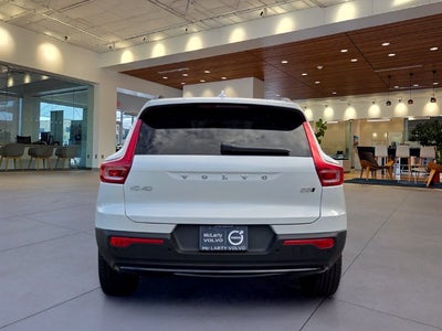 2026 Volvo XC40 B5 Plus