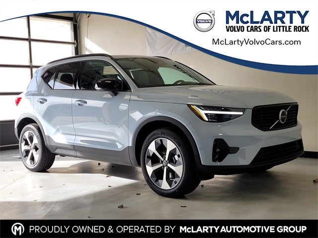 2026 Volvo XC40 B5 Plus