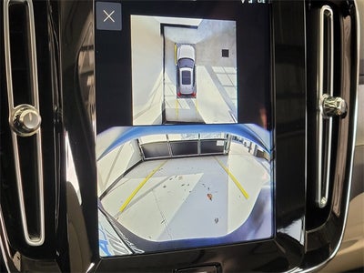 2026 Volvo XC40 B5 Plus