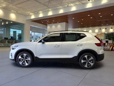 2026 Volvo XC40 B5 Plus