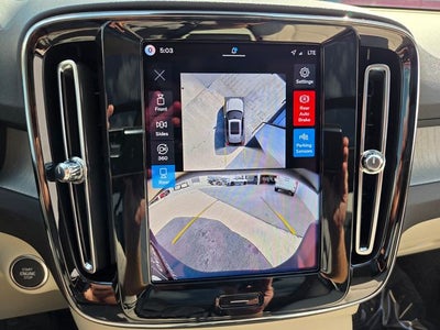 2026 Volvo XC40 B5 Plus